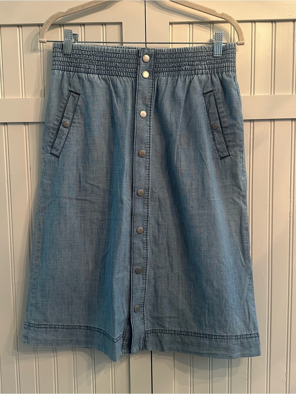 Liz Claiborne Light Blue Button-Front Midi Skirt